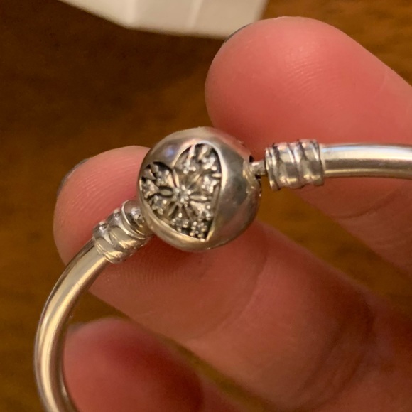 Pandora Limited Edition You Melt My Heart Bangle w/ 9 Disney Lilo Stitch Charms - Picture 11 of 14